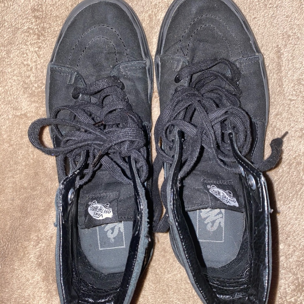 Vans - Picture 3 of 4